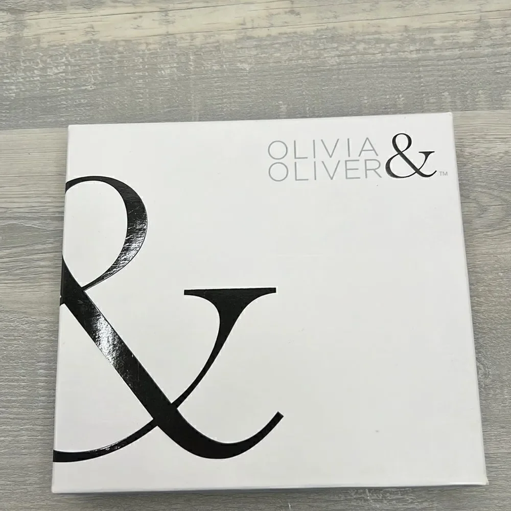 olivia & oliver olivia &oliver
